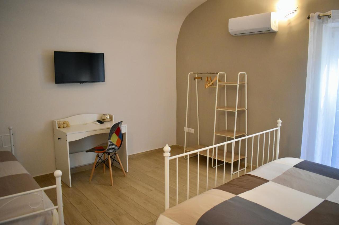 Dimora Normanna Bed & Breakfast Aversa Exterior photo